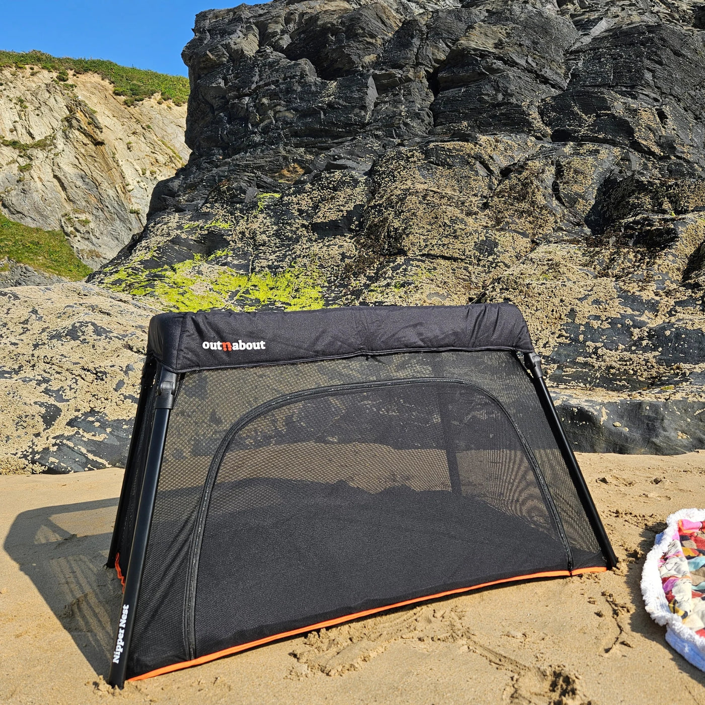 Out'n'About Nipper Nest