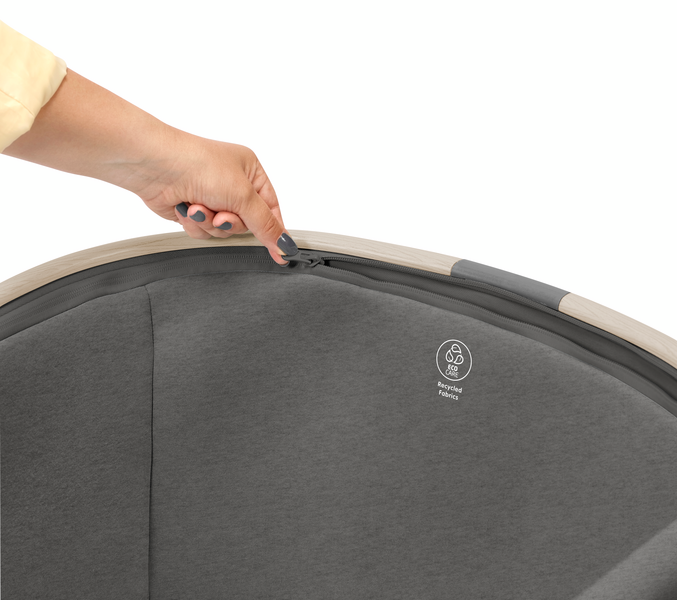 Maxi-Cosi Iora Co-sleeper - Beyond Graphite